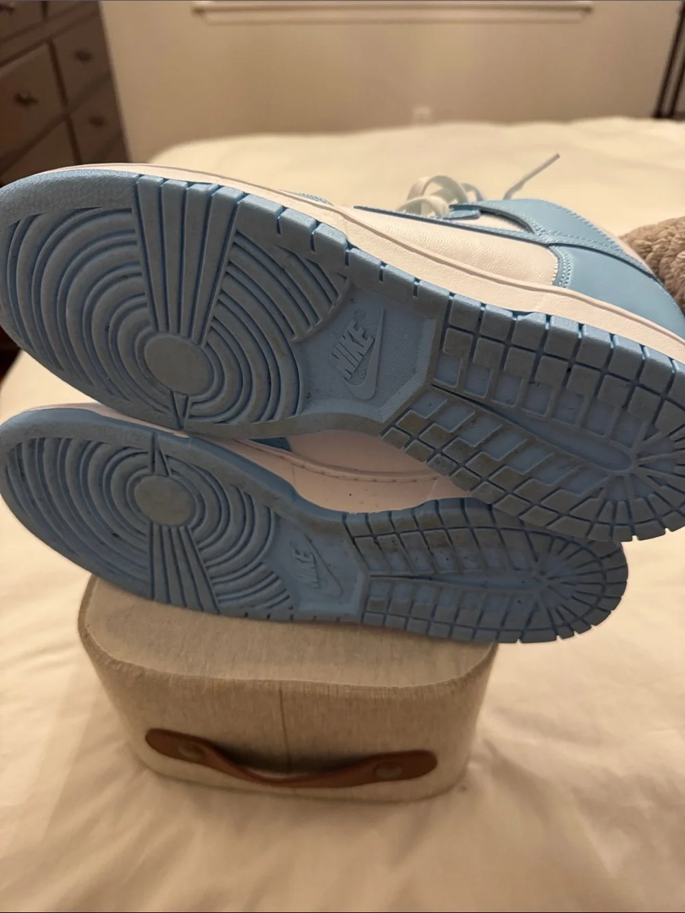 Nike mens  High-Top Sneakers in Light Blue and White with Yellow Tongue Logo